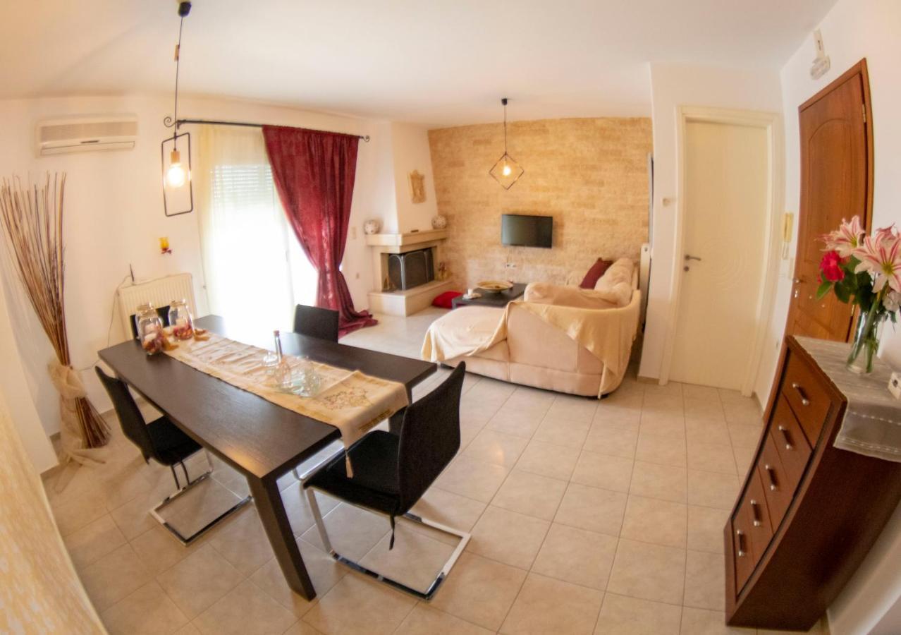 A Quiet Apartment Close To The Sea Goúves Eksteriør bilde