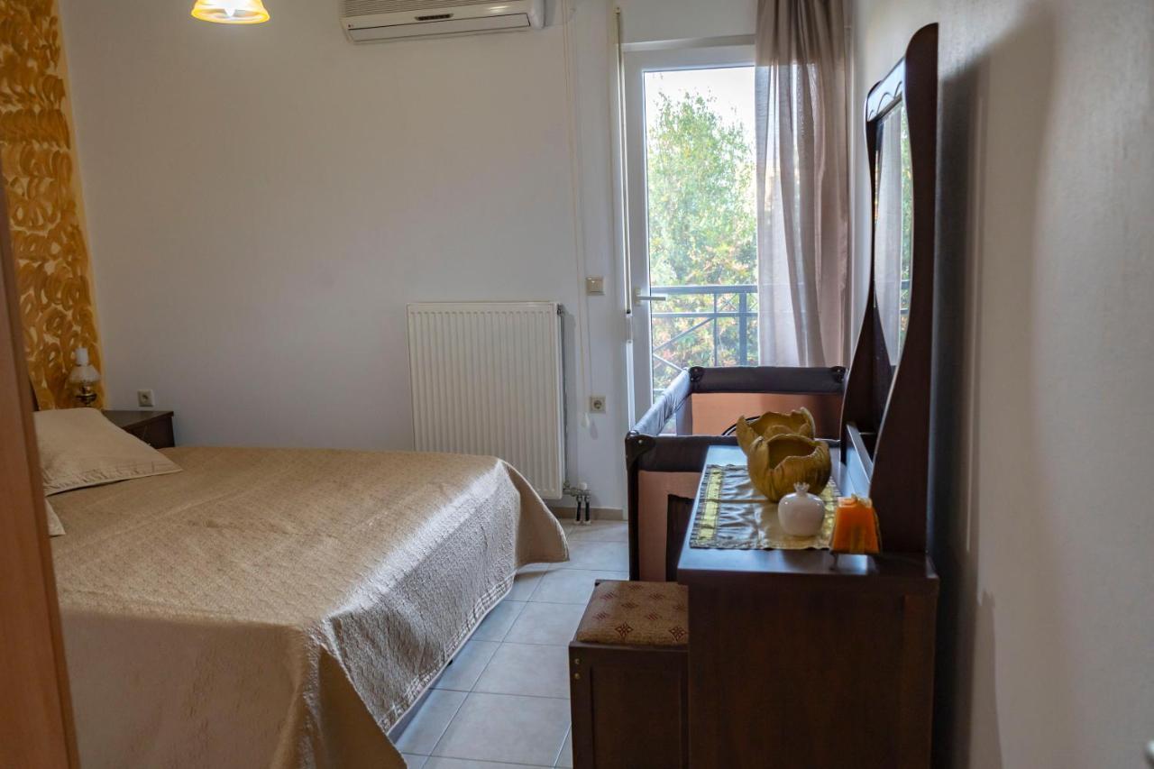 A Quiet Apartment Close To The Sea Goúves Eksteriør bilde